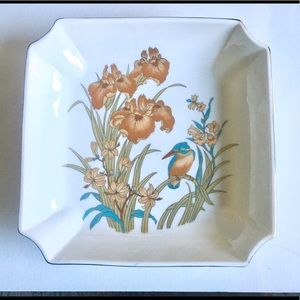 Boho Chinoiserie Porcelain with Gold Rim Tray